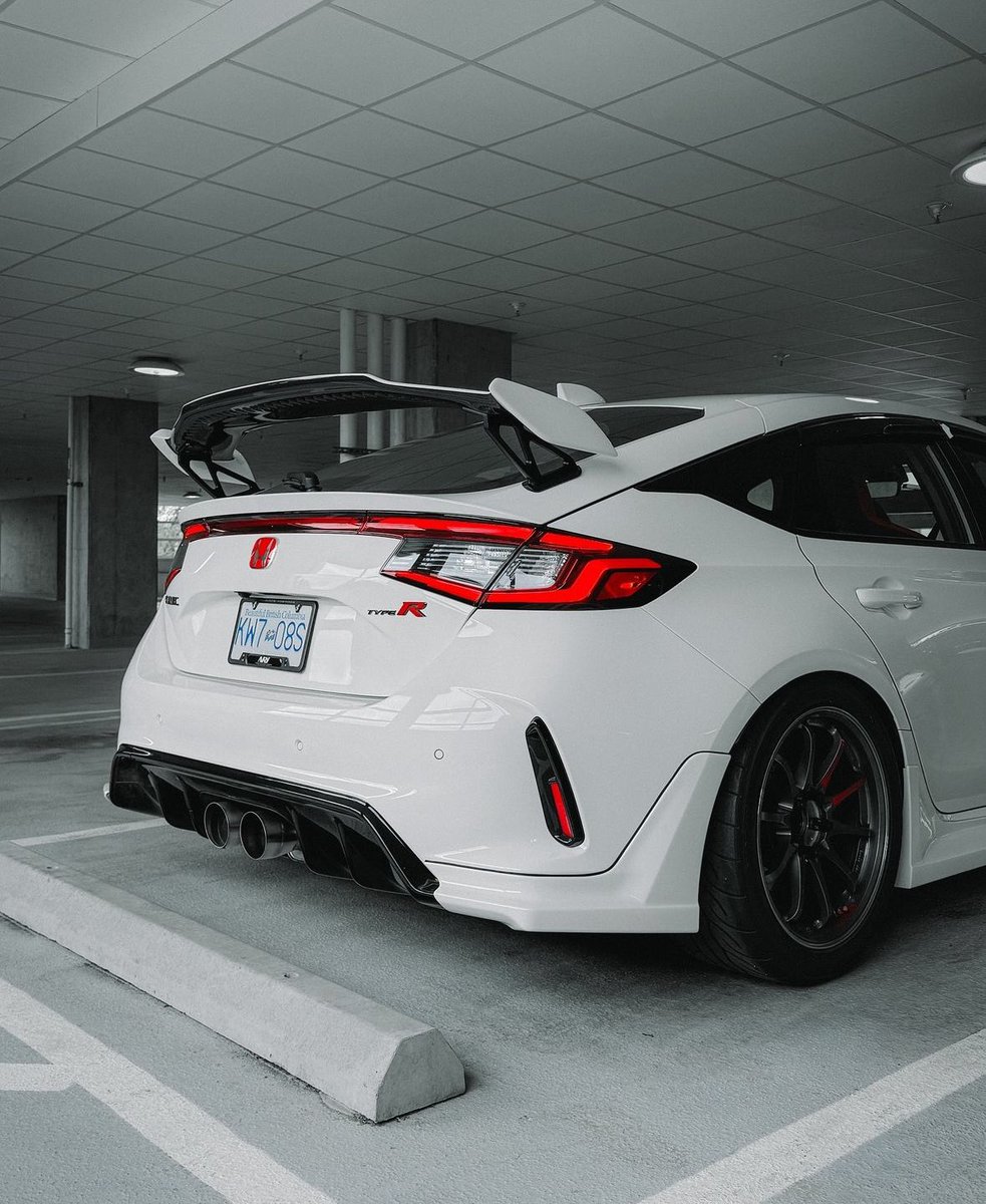 HypeHondas's tweet photo. MUGEN FL5 https://t.co/w0R82gV3yS