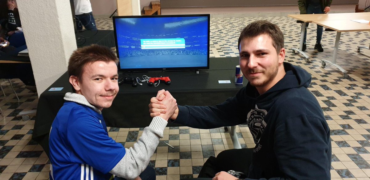 TiboMkz's tweet photo. C'est avec une profonde tristesse que je vous annonce le décès de Bryan MARTZ, alias @OWT_Knette67 

Toutes les personnes qui connaissaient Bryan savent à quel point c'était une personne drôle, adorable et qui avait la joie de vivre malgré ses différents problèmes de santés. - https://t.co/NEGmiWQAEt