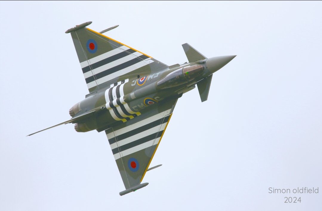 oldfieldsd8's tweet photo. Cosford airshow turbo putting brilliant display on Sunday 9th June  image Simon Oldfield https://t.co/SR3ESIeEZE