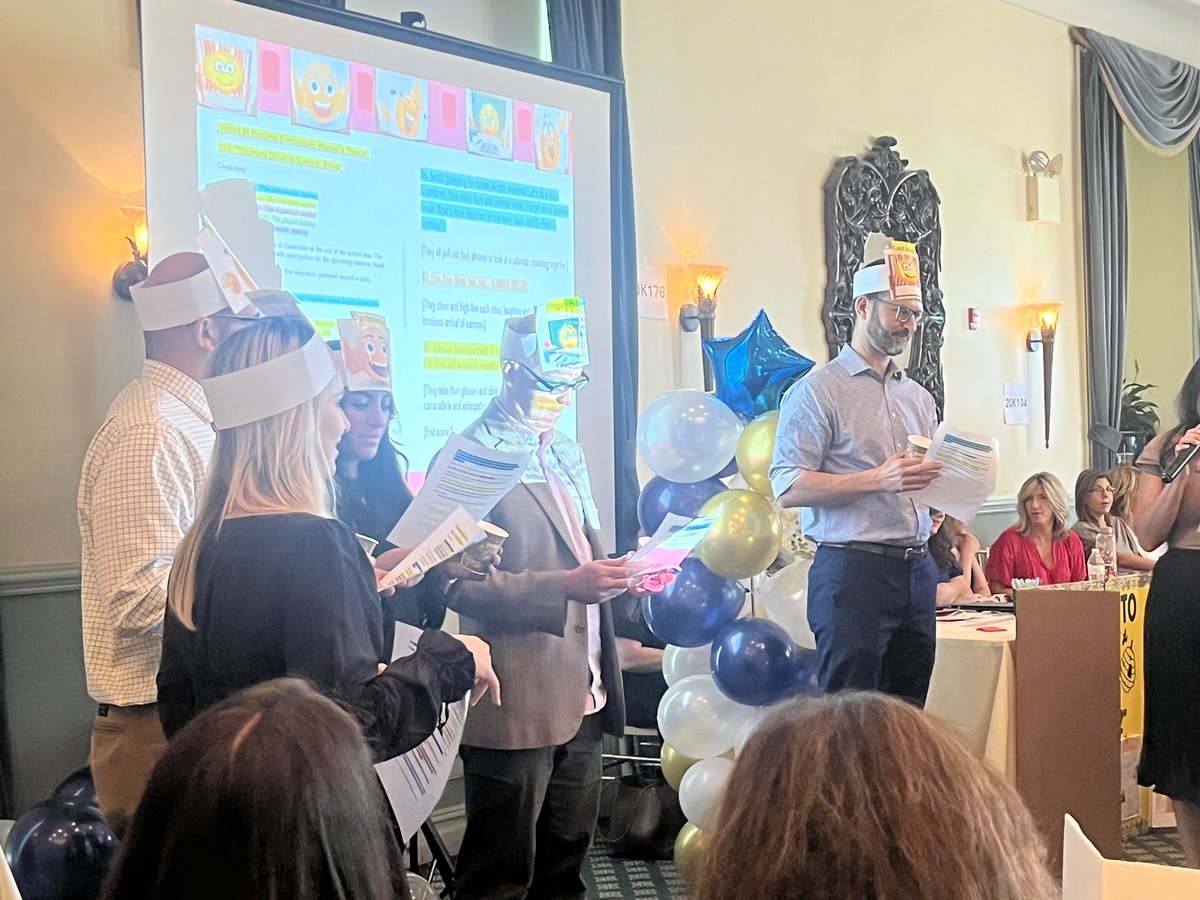 Lucia_Medina3's tweet photo. Magic happens when you bring 190 school and teacher leaders together to celebrate literacy. A spectacular day of sharing and learning! D20 NYC Reads Symposium!🔥@pretto_david @DOEChancellor @20_doe  @NYCSchools @ruxdanika  @NYCReads #ALLmeansALL https://t.co/uiurQT83lc