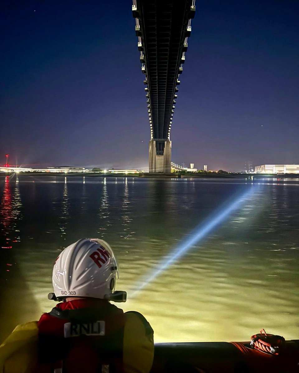 Our volunteer crew are ready to respond in any weather, at any time of the day or night – even when it’s pitch black.

From navigation systems to radar, night vision to search lights, there’s so much equipment that keeps our crews safe while coordinating SAR in the dark. #RNLI