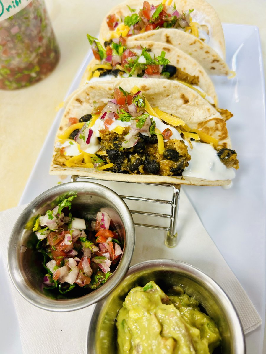 Mory's Association tweet media