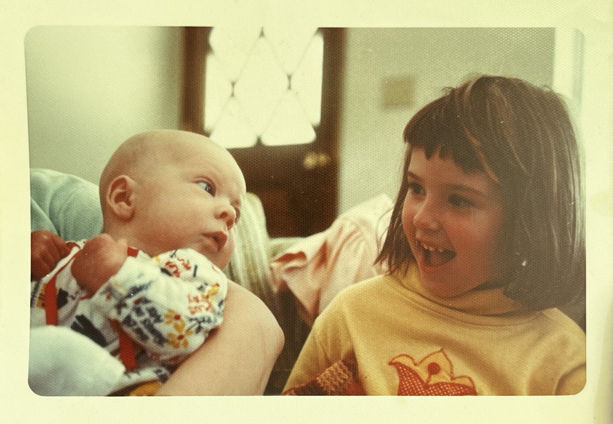 Barbara13346190's tweet image. @GrimmGreen still gets that look when he&apos;s talking to me. 😂 #grimmarmy #byepopsgreensubday #ahonaverde