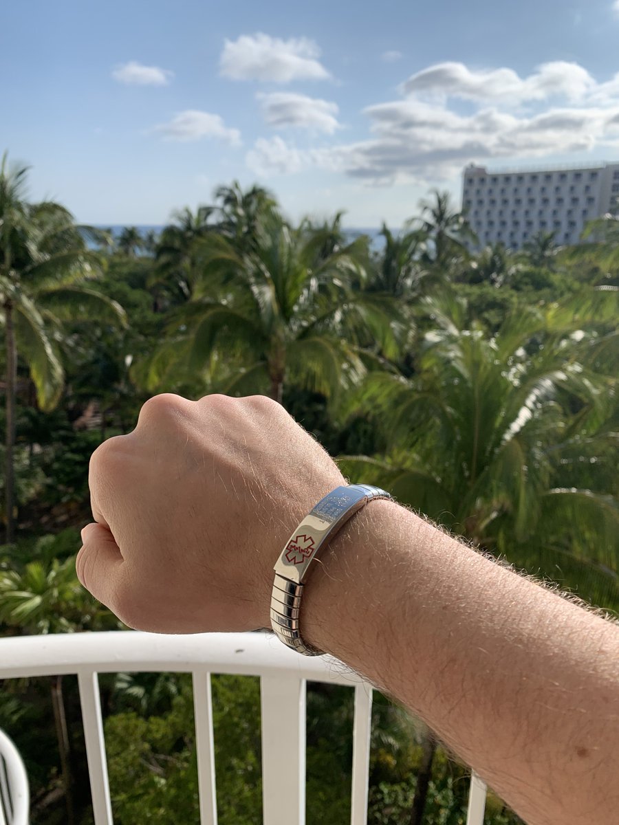 Universal_MedID's tweet photo. Ready for summer adventures? ✈️ Don't forget to update your medical ID before you jet off! 🏖️ Ensure you're protected wherever you roam. #TravelSafe #MedicalID https://t.co/MfDc0XAw7U