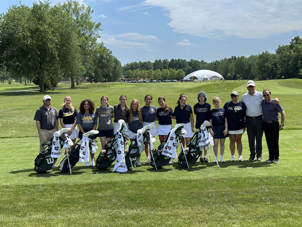 The Olmsted Falls High School Girls Golf Team received sets of clubs through the NOPGA Section Foundation today at Avon Oaks with instruction from Matt Stroud, PGA! <a href="/OFgirlsgolf/">Olmsted Falls Girls Golf</a> <a href="/AvonOaksCC/">Avon Oaks CC</a> 

#welovethisgame