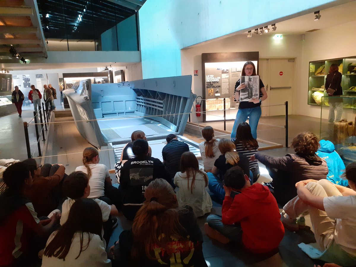 Les élèves français et allemands se souviennent de ce qui s'est passé il y a 80 ans à Omaha beach et à Utah beach. #devoirdemémoire <a href="/ClgLeFerronay/">Collège Le Ferronay</a> <a href="/Drareicnormande/">DRAREIC Normandie</a> <a href="/VilleCherbourg/">Ville de Cherbourg-en-Cotentin</a> <a href="/ofaj_dfjw/">🇫🇷 OFAJ_DFJW 🇩🇪</a>