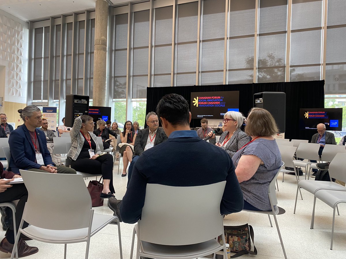 SapnaMahajan_'s tweet photo. Great to be at @sciencepolicy @collagora 🇨🇦 Forum for Social Innovation working with 125 others to develop a #CdnInnovation roadmap. 🙏 @mslapointe for the opportunity to share how @GenomeCanada is driven by #GE3LS and end users to ensure the technology meets needs of society https://t.co/vTNvmPGX8E