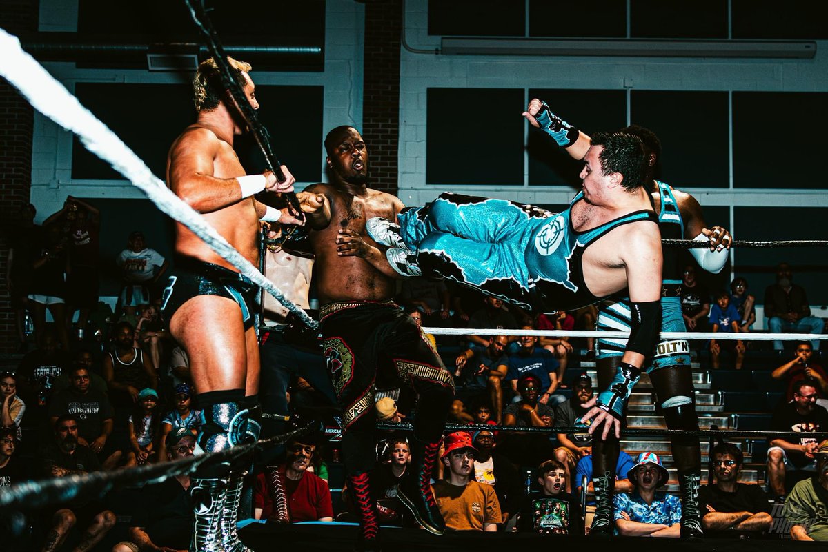 MaxStGiovanni's tweet photo. Main Event Max!!! The #AceOfSpaceAcademy stands victorious alongside @mattquayAH!! ๐บ๐ธ๐ช๐๐บ๐ธ
#moonshot #wrestling #prowrestling #aceofspace #nasa #mainevent #axw #americandreams https://t.co/yJccMcl49o