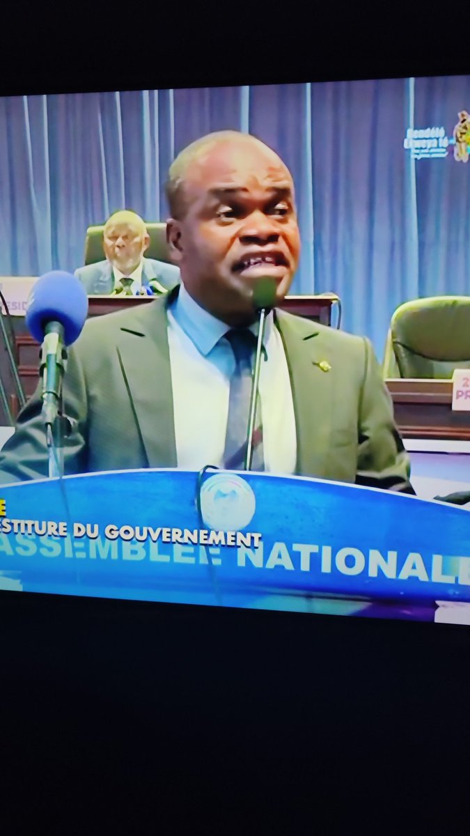 CKMMutoni's tweet photo. RDC| investiture du gouvernement: Points saillants nde makambu🤣🤣🤣🤣 https://t.co/PHW2GuLqVU