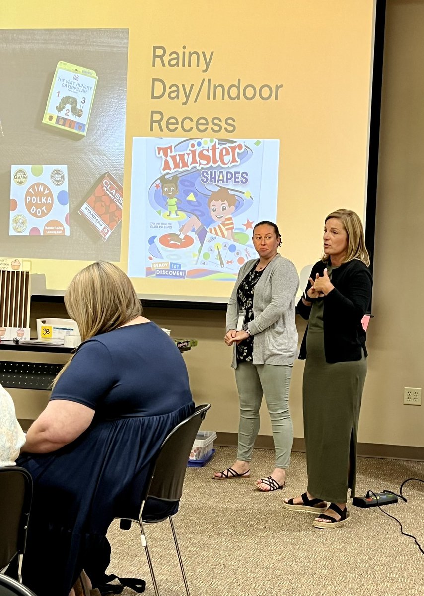 PreK teachers, Lachel Barnett, <a href="/HeartlandES/">Heartland Elementary</a> &amp; Julie Powers, <a href="/NorthParkKids/">North Park Elementary School</a> lead a math presentation titled “Strategies that Work &amp; are FUN” in front of regional colleagues at the Mega Math Meetup <a href="/GRRECKY/">GRRECKY</a>.💙💚 #HCSBetterTogether #HCSPreschool #KYGRREC #Math #Leaders #Proud