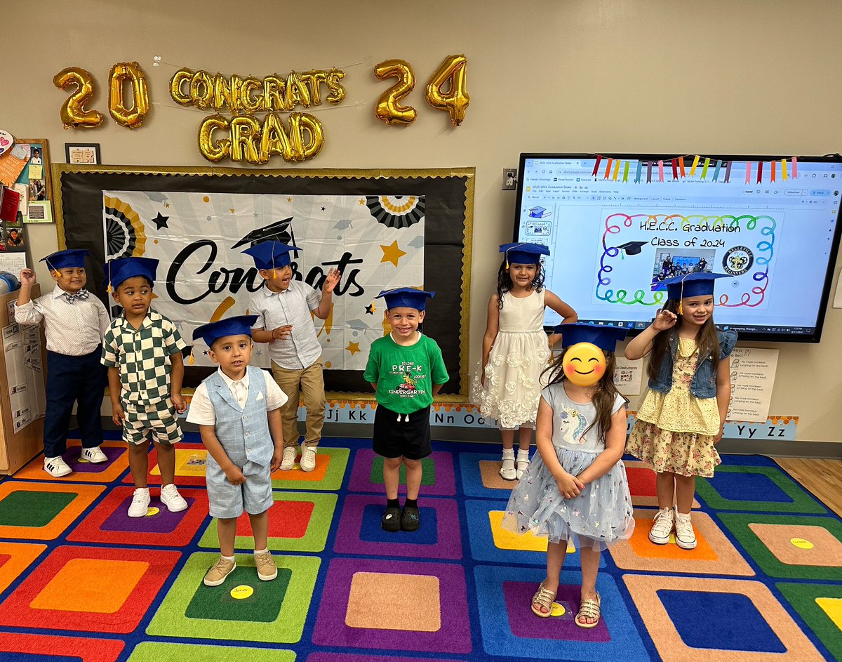 Ms_SandraCA's tweet photo. Congratulations to the Class of 2024! 🎓💕🎉 Look out Kindergarten! Here we come ! @TheHECC_BPS @BPS_Beginners https://t.co/vKQl1UXX02