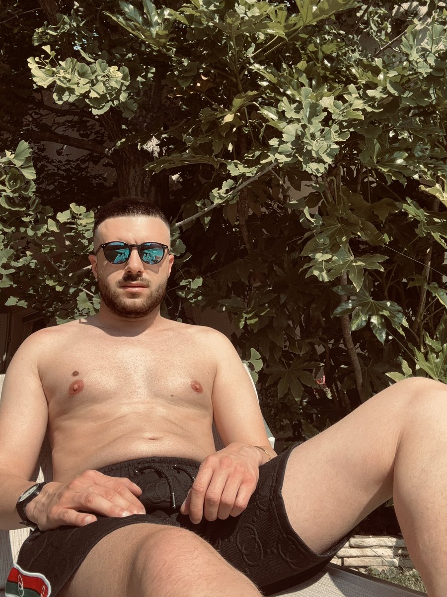 pierb1997's tweet photo. ☀️ 🏡 
@solomanzi_ita @BoysItalian @CuteHotBoys
@gayliciousITA @Gayitalia1 @gayitalianii
@macelleria2_0 @solomanzi_ita @hungry_slut2
@BoysFromitaly @_badboysworld_ 
#repost #retweet #instaselfie #instamoment #instamens #neg  #likeforlikes #mensstyle #mensfashion  #followｍe https://t.co/R4nK7jC4Nl