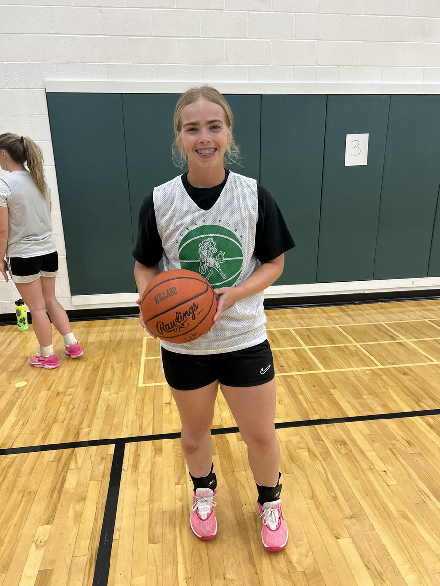TylerJamesBates's tweet photo. Congratulations to the players of the week from week #2 of NW Ohio 3 on 3!

Georgia McFarland - Crestview 
Camryn Cox - Ashland 
Katrina Rogers - Clear Fork 
Valery Henry - New London 

Each player received a Subway gift card! https://t.co/olaqVCHE2x