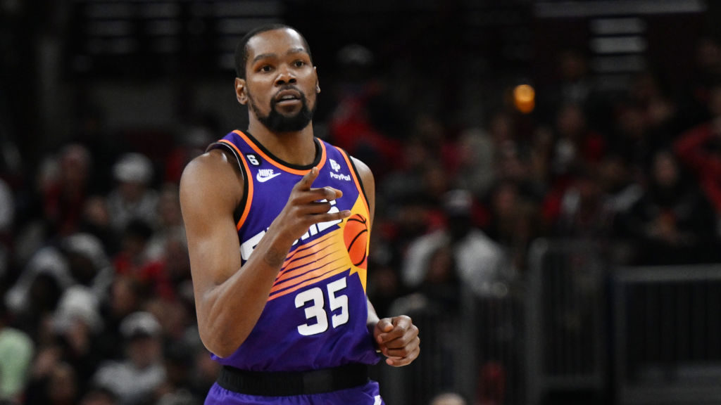 Claypez's tweet photo. π΅ MELLOW MONKEY OF THE DAY π΅
Lπk, he's wearing a RIllas 35 basketball jersey!!
π΄ https://t.co/eykZKTcFkf π΄
@Suns #KevinDurant #PhoenixSuns #Suns @NBA
#ClayJungle #MellowMonkeys #NFT #Cardano