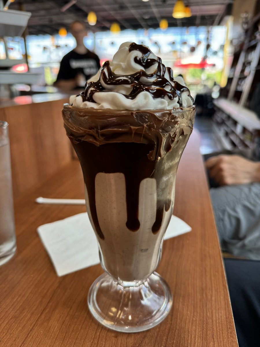 chococafe's tweet photo. A big, gooey Nutella vanilla shake is absolute perfection. #TuesdayTreasure #MonsterShake https://t.co/SNPFlDmOOs