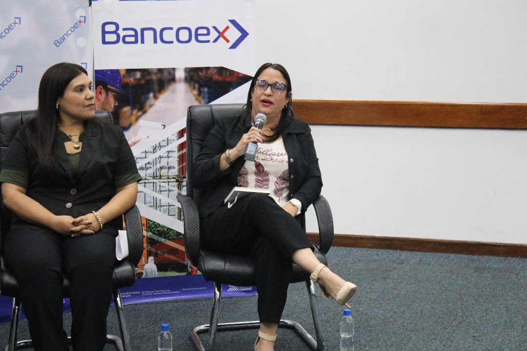 BancoexVE's tweet photo. #EsNoticia📰|| Bancoex impulsa exportación de frutas y hortalizas de Venezuela

https://t.co/nDKoaB6gR6 https://t.co/OQqeAhAE32