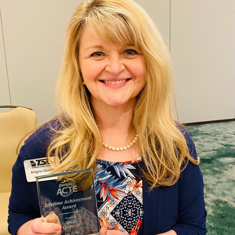 Congratulations to PHS’s own Angela Quarles for receiving the honor of Georgia ACTE Lifetime Achievement Award in Engineering. We are so proud of her for this accomplishment and all that she has done for PHS over the past 20 years.