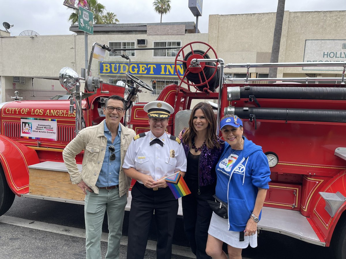 LAFDBANDWAGON's tweet photo. Honored to have participated in this year’s #Pride Parade with #YourLafd command staff! #LAFD #Community #PrideMonth2024 https://t.co/vRdSMp1rt2