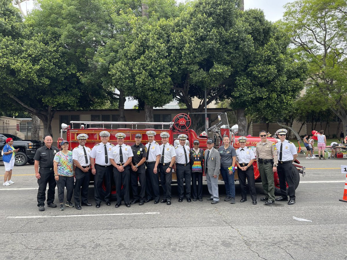 LAFDBANDWAGON's tweet photo. Honored to have participated in this year’s #Pride Parade with #YourLafd command staff! #LAFD #Community #PrideMonth2024 https://t.co/vRdSMp1rt2