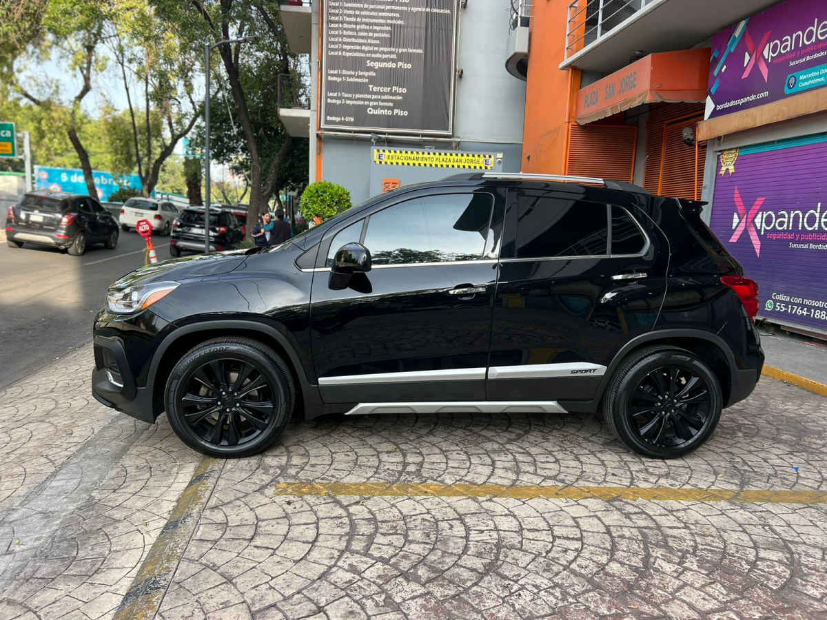 SeminuevoAutos's tweet image. Se vende Chevrolet Trax 2020 Usado

  Precio: $ 309,900 MXN Fijo

  Transmisión: Automática

  Color: Negro

  Kilometraje: 29,000Km.

  Ubicación: Cuauhtémoc, Ciudad de México

  ref20918189 #MaxiPublica #AutosEnVenta