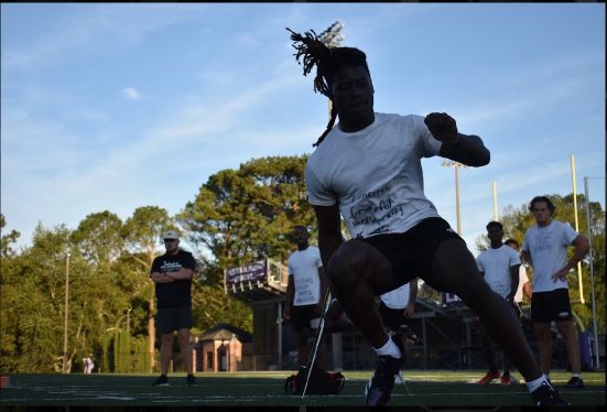 MyronDunklin10's tweet photo. #Week2  @UNAFootball https://t.co/Ozv9RqX1Dk
