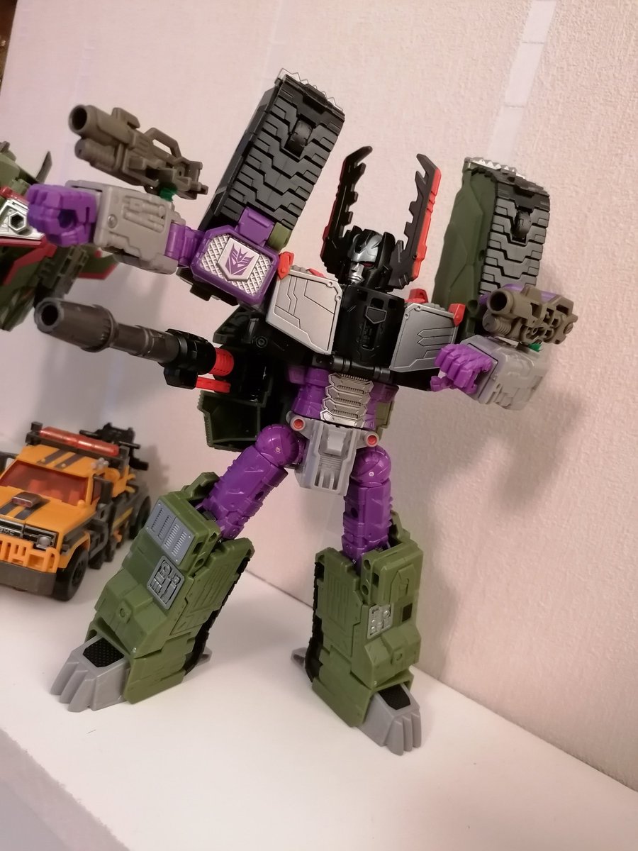 Ωm3ga_core tweet media