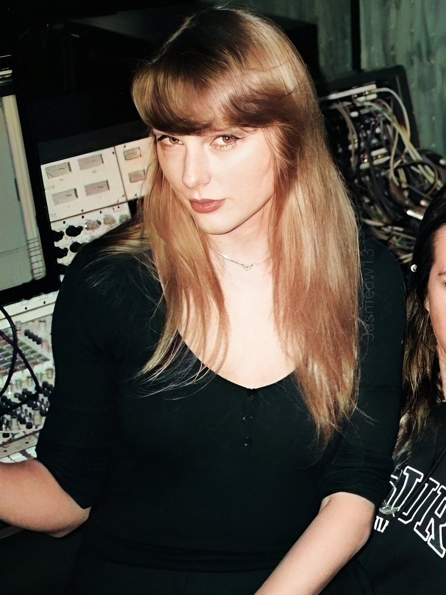 fotos da Taylor Swift sendo uma gostosa uma theread necessária