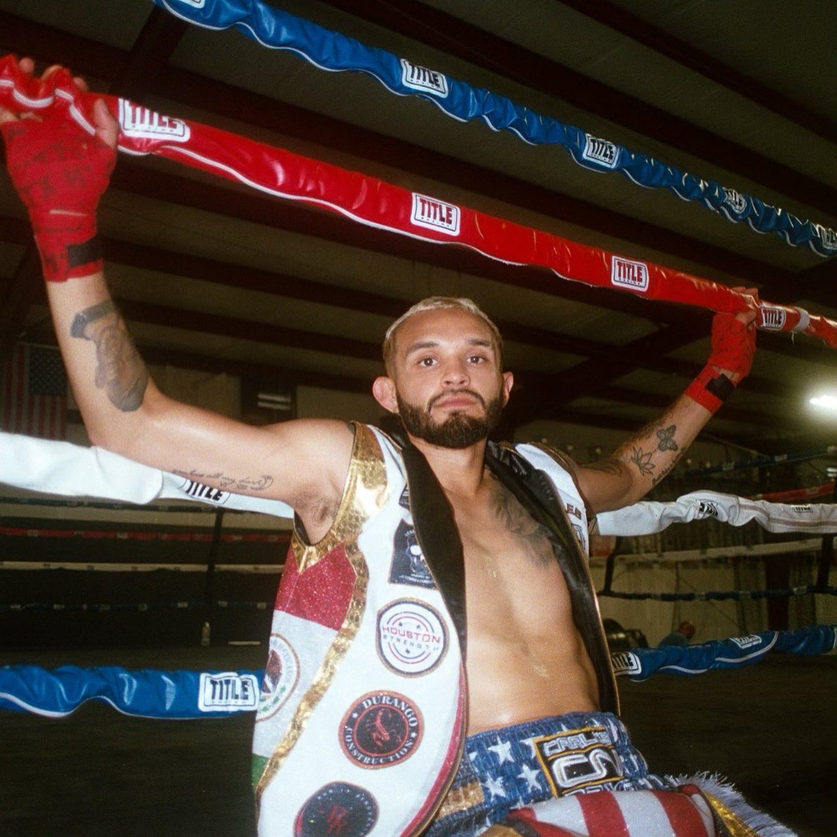 Nava_Boxing's tweet image. Vintage souls never get old , they become more refined like a fine wine 🍷 ⭐️ 🌟 #Chapter26 🎂 13-0 ⚔️ 

📸 creds : @sooshifilm 🔥💫