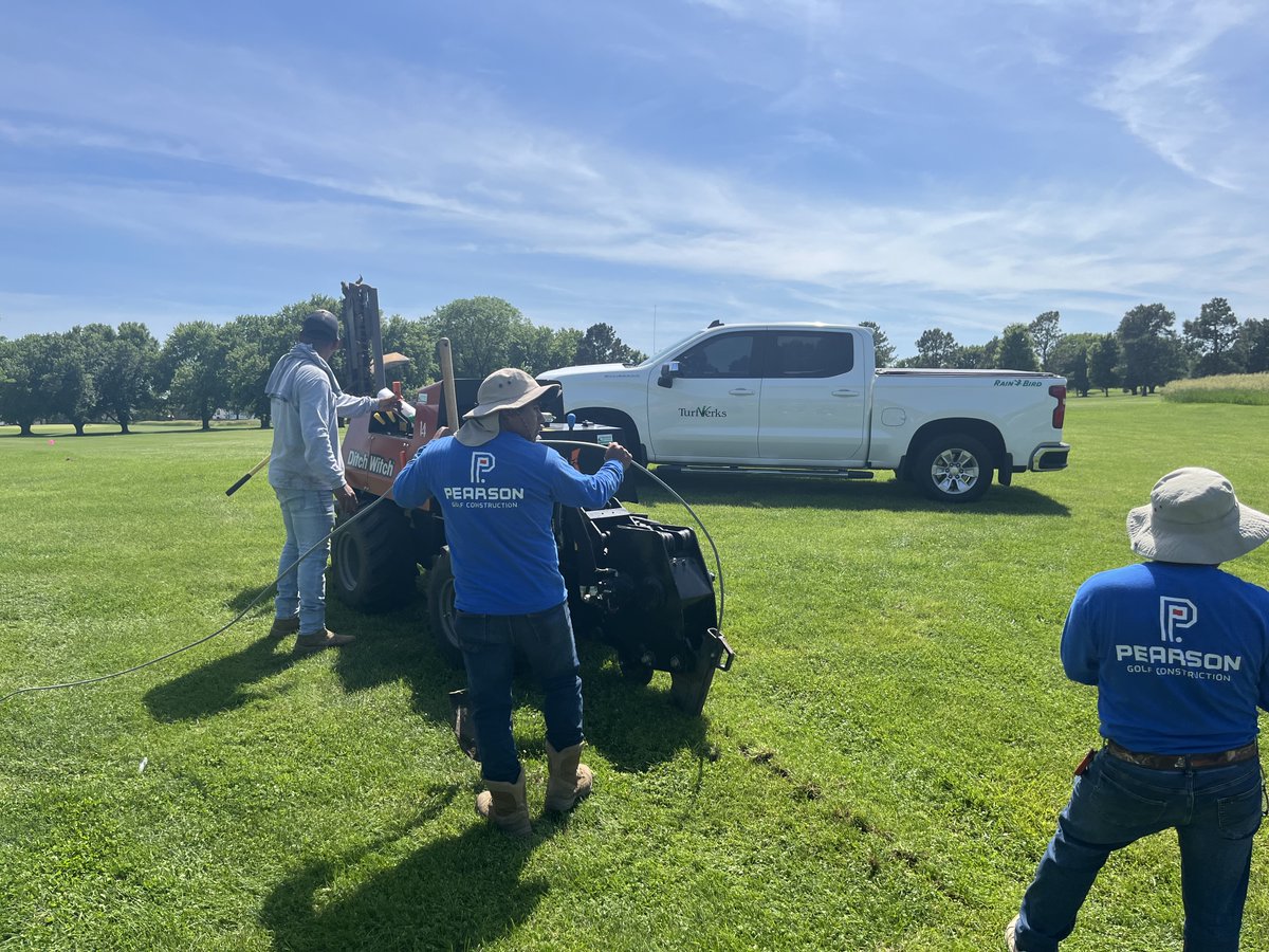 summerstime27's tweet photo. Getting started with a Decoder to @RainBirdGolf  #IC conversion with all new Maxi being plowed at Poco Creek Golf Course.  @PearsonGolf @turfwerks https://t.co/JQkczxuodK