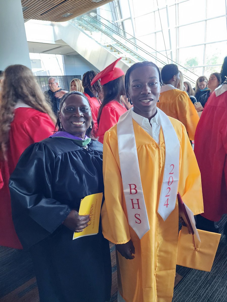 lcorprew13's tweet photo. From his first day; until his last and now a #proudgraduate of Bayside High School!!! #itsagreatdaytobeamarlin #BM4L #reflectionsbylc #makegoodchoices https://t.co/Zn34S0V2T2