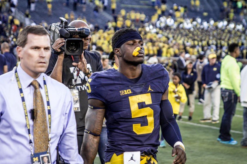 all glory to God!!! blessed to be re-offered by the new staff at the University of Michigan! #GoBlue 〽️💙

<a href="/Coach_SMoore/">Sherrone Moore</a> <a href="/CoachLMorgan/">LaMar Morgan</a> <a href="/bccoachvito/">Vito Campanile</a> <a href="/UMichFootball/">Michigan Football</a> <a href="/RivalsFriedman/">Adam Friedman</a> <a href="/adamgorney/">Adam Gorney</a> <a href="/SWiltfong_/">Steve Wiltfong</a> <a href="/BrianDohn247/">BrianDohn247</a> <a href="/MohrRecruiting/">Brian Mohr</a> <a href="/ChadSimmons_/">ChadSimmons</a> <a href="/KinslerLatish/">Latish Kinsler</a>