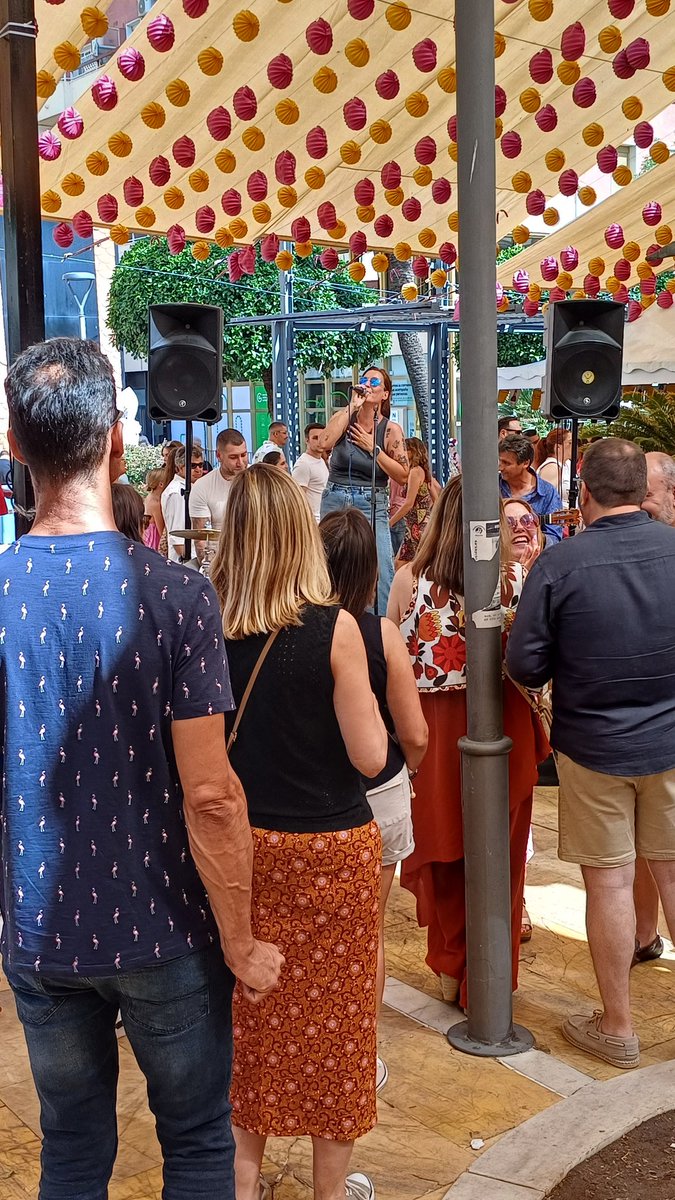 Hoy salida procesional de San Bernabé y fin de feria, en la barra de <a href="/OSPSanPedro/">OSP</a> el cierre lo ha realizado nuestra amiga Virginia Palomo que como siempre ha estado genial.