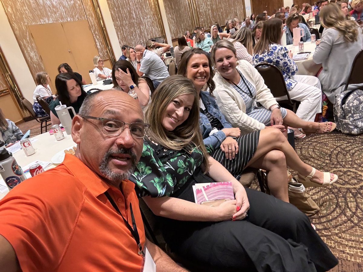 TedHiff's tweet photo. You gotta DOSE up! @MrsAdamsClass @AshleyMairFHC @MrsRids #ILS24 @MLDSLeaders https://t.co/BCvzBNFAuj