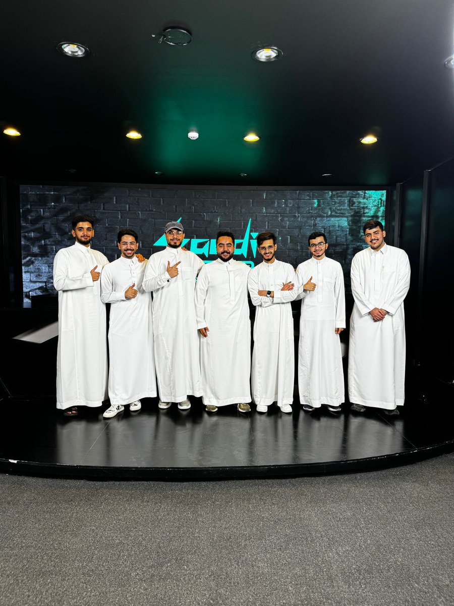 Ali 🤍 tweet media