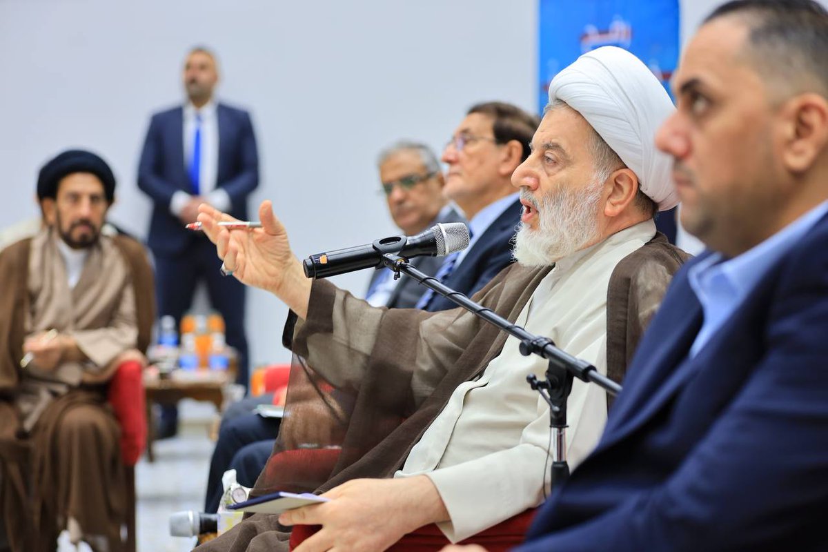 لن ينسى العراقيون المجازر الوحشية، وجرائم السبي، والتخريب والتدمير وتشريد مئات آلاف العوائل.. وستبقى لعنة شعبنا والتاريخ تطارد الارهابيين وكل من وقف معهم ولو بشق كلمة على مر الاجيال
#الشيخ_همام_حمودي
همام حمودي
المجلس الأعلى الإسلامي العراقي 
#سبايكر_جريمة_العصر