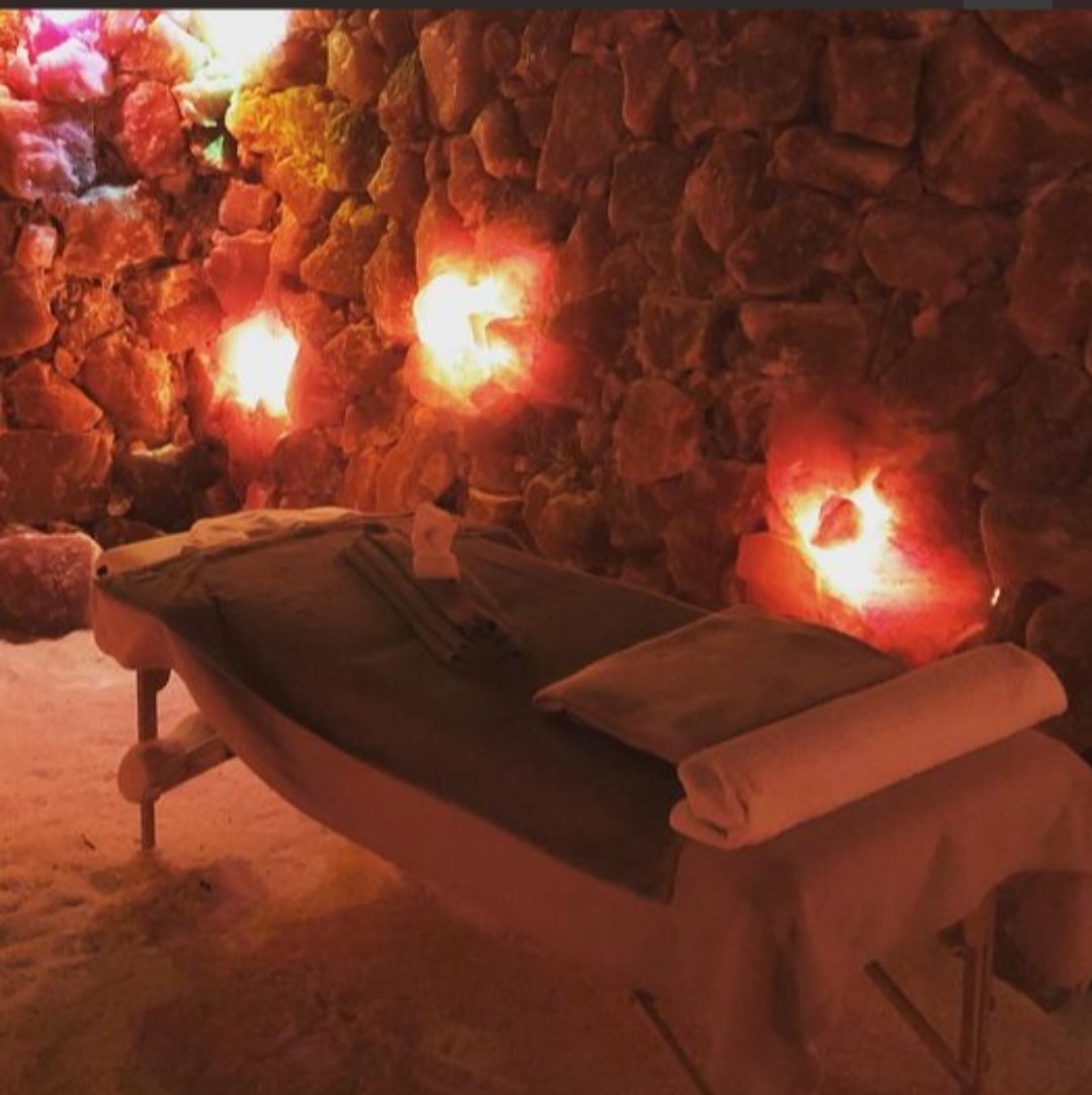 Latreia13's tweet photo. Δωράκι γενεθλίων από συνάδελφο 🥰  #salt_cave 
#next_week 😍 https://t.co/qLpPS2gUS5