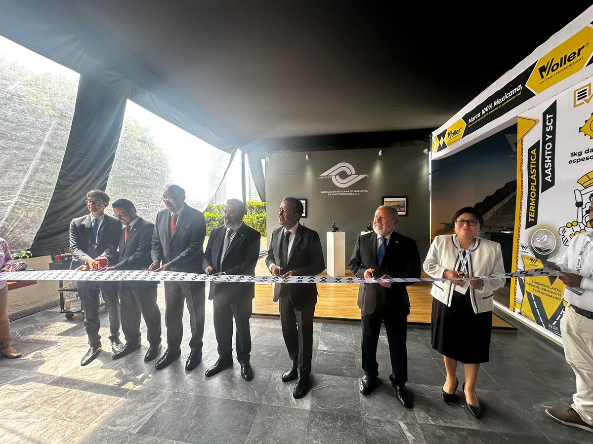 AMIVTAC_Chiapas's tweet image. La  X Mesa Directiva delegación Chiapas presente en la #ReunionNacionalAMIVTAC en la CDMX. 

#amivtacchiapas
#xmesadirectiva 
#XXIVRNVT
#IngenieríaVial