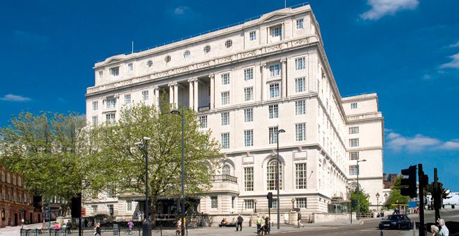 NIALL’S “PAL” JEN tweet media