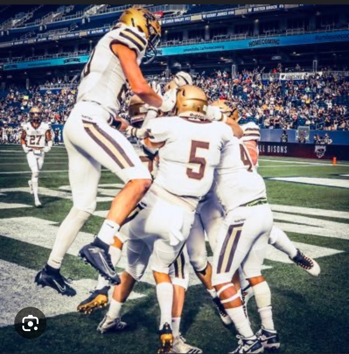 Blessed to receive my first offer from <a href="/MBBisons/">Manitoba Bison Football</a> <a href="/Sean_Ollie/">Sean Ollie</a> <a href="/RecruitReady/">Recruit Ready</a>