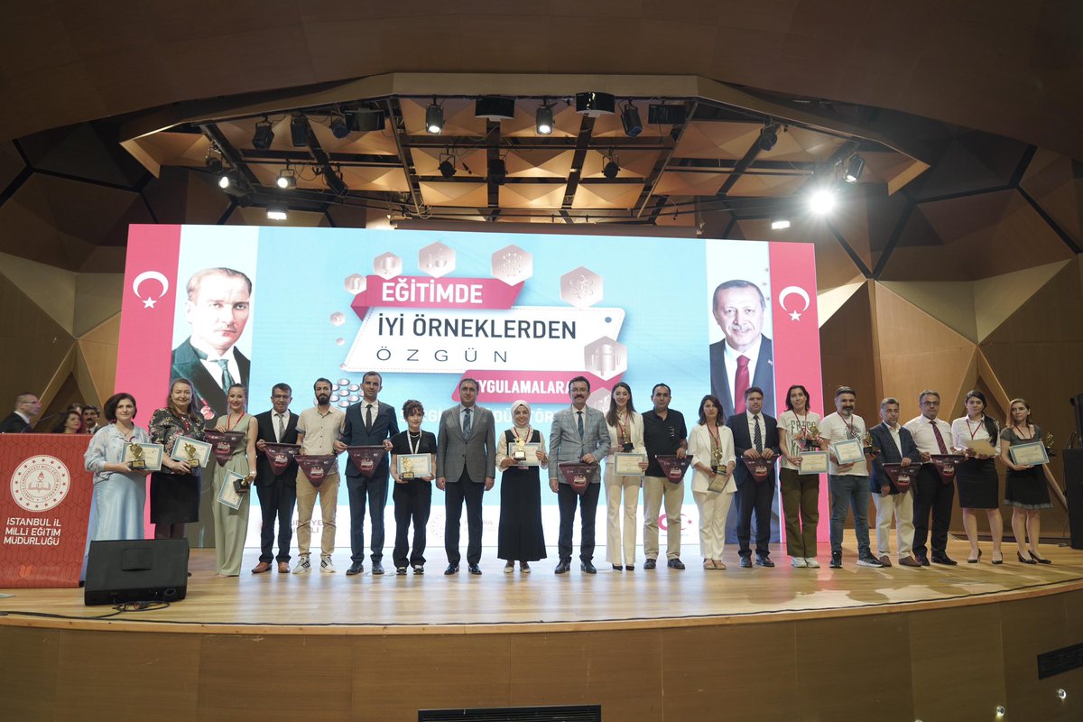 Küçükçekmece İlçe Millî Eğitim Müdürlüğü (@kucukcekmecemeb) on Twitter photo İstanbul İl Millî Eğitim Müdürlüğümüz tarafından düzenlenen “Eğitimde İyi Örneklerden Özgün Uygulamalara Sergisi”nde 9 proje ile en çok projesi sergilenmeye değer görülen ilçe olduk. Emek veren tüm öğretmenlerimize teşekkür ederiz.<a href="/tcmeb/">Millî Eğitim Bakanlığı</a> <a href="/istanbulilmem/">İstanbul İl Millî Eğitim Müdürlüğü</a> <a href="/MucahitYentur/">Murat Mücahit Yentür</a> İstanbul İl Millî Eğitim Müdürlüğümüz tarafından düzenlenen “Eğitimde İyi Örneklerden Özgün Uygulamalara Sergisi”nde 9 proje ile en çok projesi sergilenmeye değer görülen ilçe olduk. Emek veren tüm öğretmenlerimize teşekkür ederiz.<a href="/tcmeb/">Millî Eğitim Bakanlığı</a> <a href="/istanbulilmem/">İstanbul İl Millî Eğitim Müdürlüğü</a> <a href="/MucahitYentur/">Murat Mücahit Yentür</a>