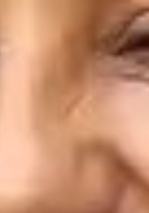 TinteroDMetztli's tweet photo. Tenemos entonces que la cara de asco se manifiesta, principalmente, por dos expresiones:
1.- La nariz se arruga en la parte alta y
2.- El labio superior asciende...sí, a pesar del bótox. 👇 https://t.co/yA0USI0TEO