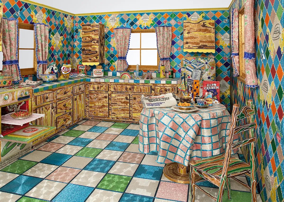 womensart1's tweet photo. 'Kitchen' 1991-1996, a full-scale and exactingly detailed kitchen created with beads, a monumental installation by artist Liza Lou, which took 5 years to make. #WomensArt https://t.co/EUSLdWKd4s