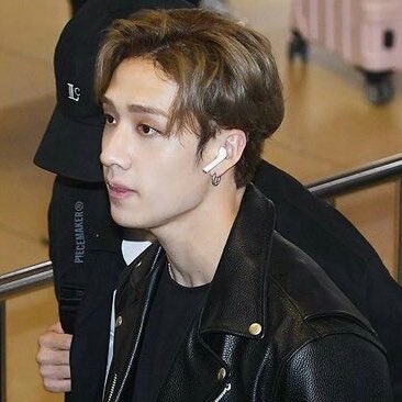 it should be illegal to look this good