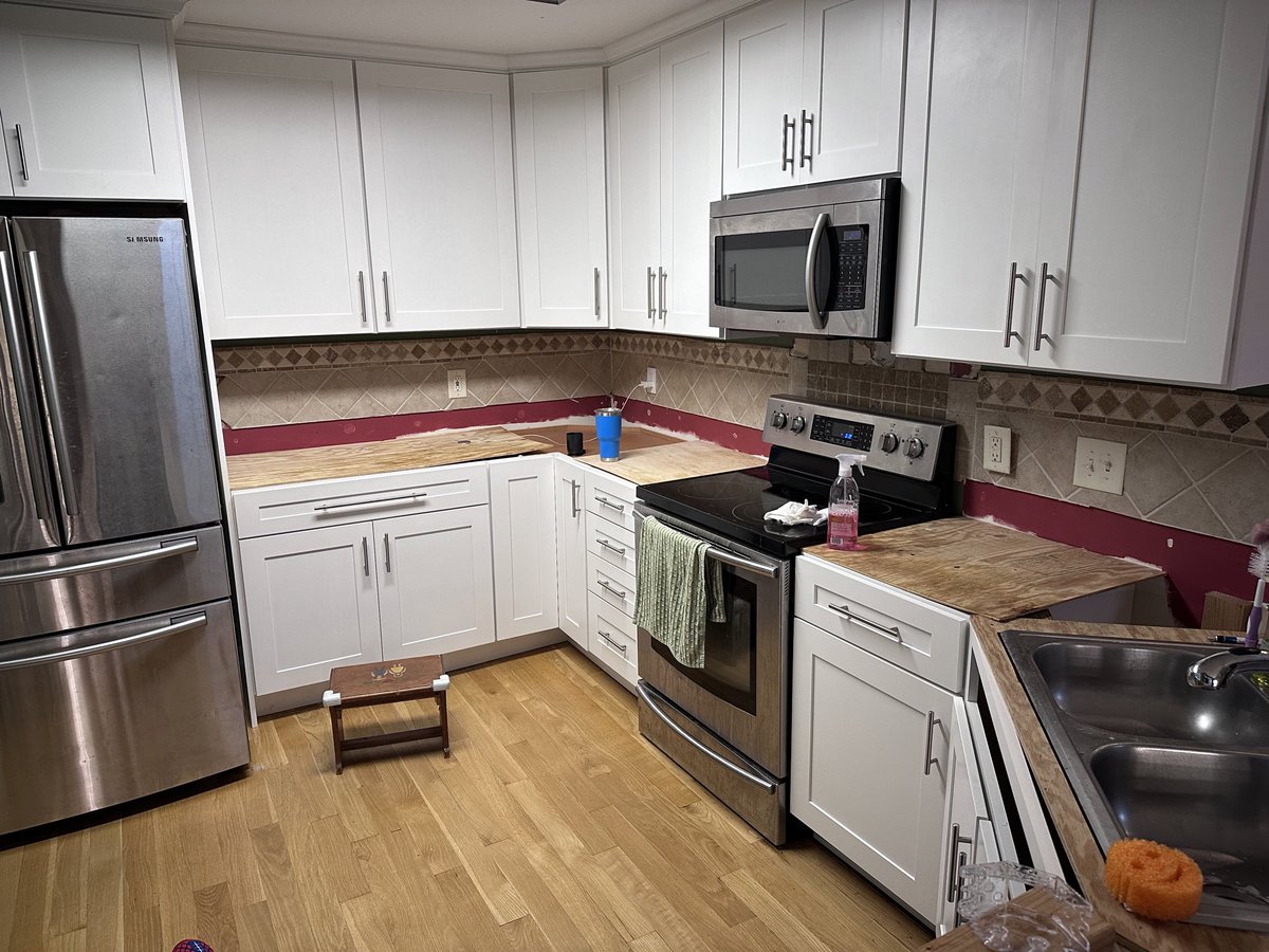 spiketron's tweet photo. This is our kitchen and how we spent the last two Christmas’, thanksgivings and many birthdays. https://t.co/6g5hNJkiiO