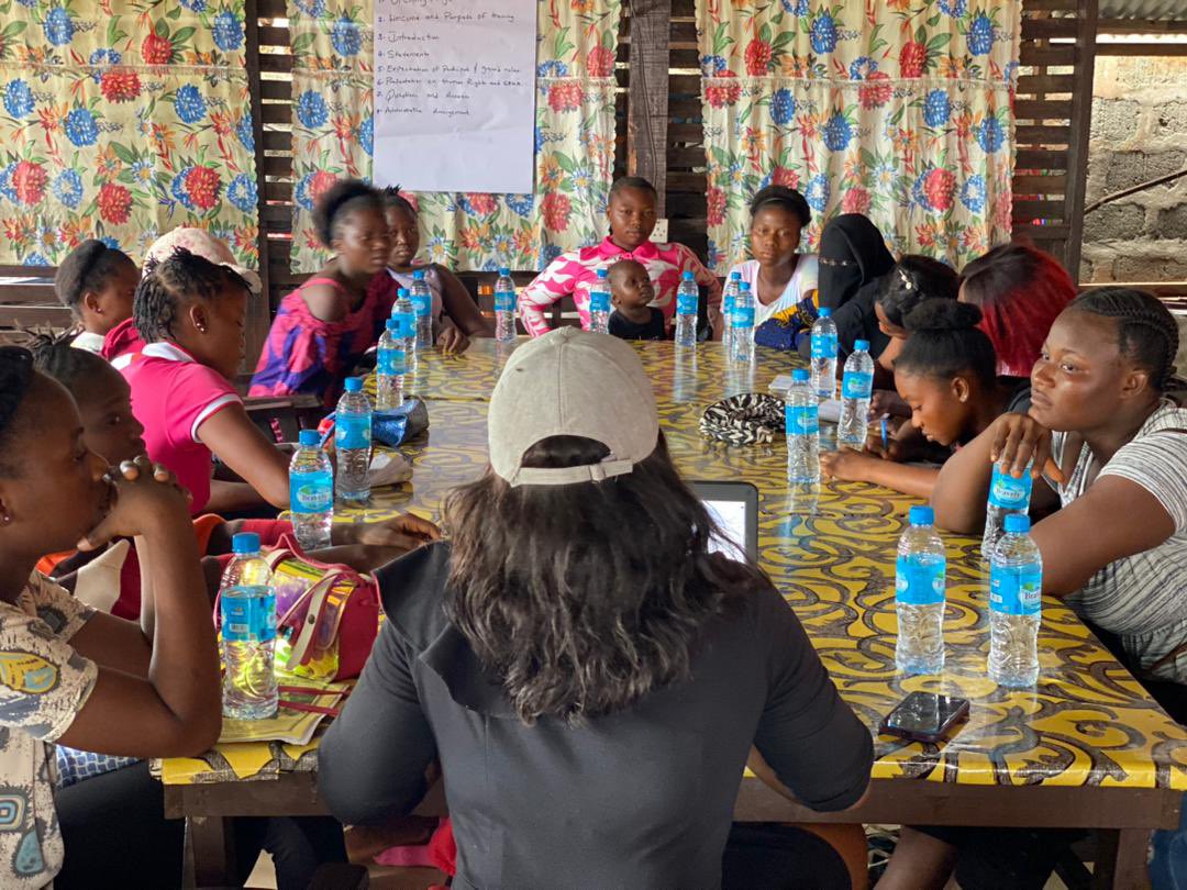 women_sierra's tweet photo. With support from @Purposeful_org and @UKinSierraLeone, Women For Women Foundation Sierra Leone organised a safe space session where teenage mothers and girls feel physically and emotionally secure. https://t.co/FWxwxFwqZz