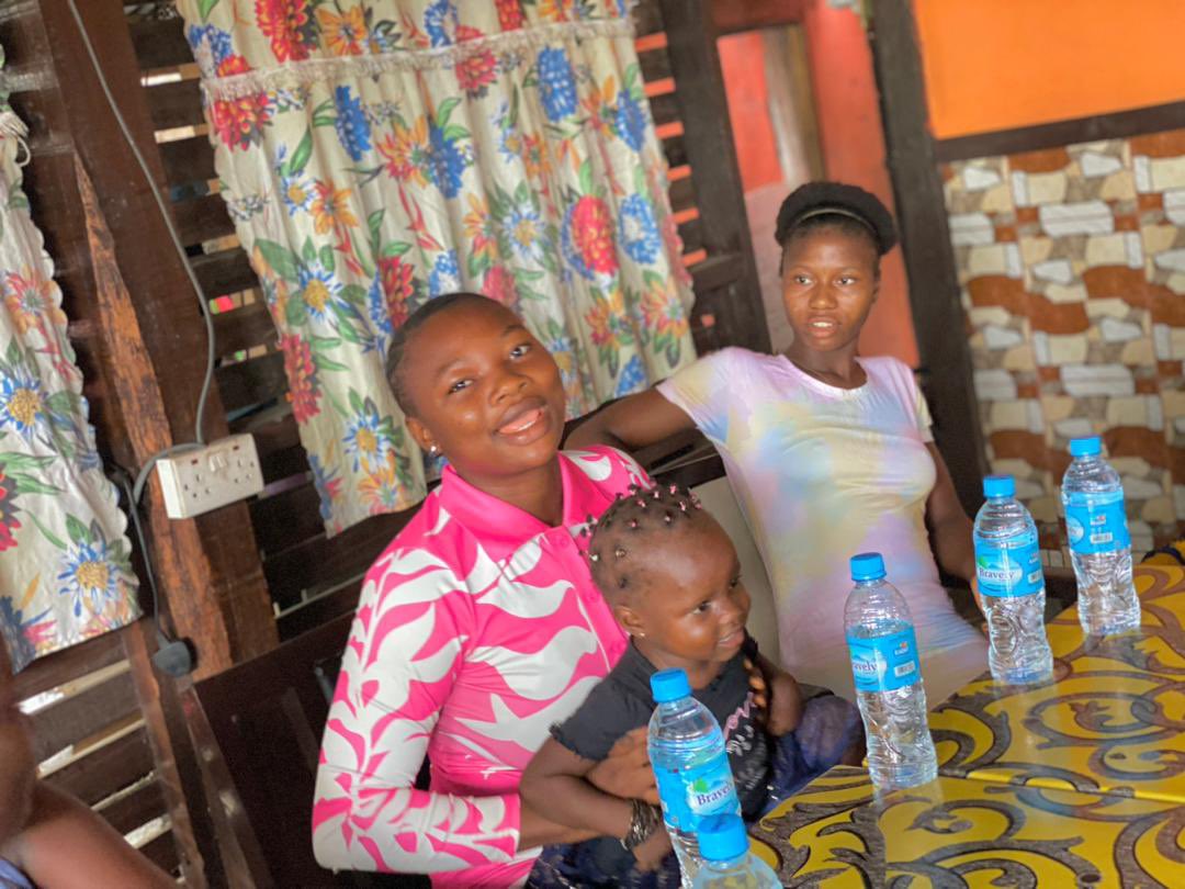women_sierra's tweet photo. With support from @Purposeful_org and @UKinSierraLeone, Women For Women Foundation Sierra Leone organised a safe space session where teenage mothers and girls feel physically and emotionally secure. https://t.co/FWxwxFwqZz