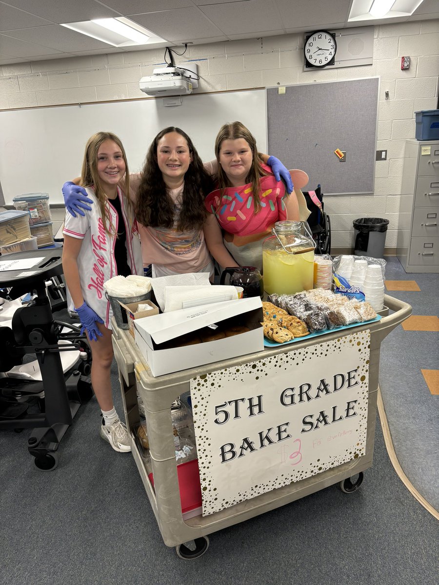 5th grade Genius Hour project bake sale raised hundreds of dollars for <a href="/StJude/">St. Jude</a> 
. Completely student run. So proud of them #sayresharks <a href="/sayre_pto/">Sayre Elementary PTO</a>