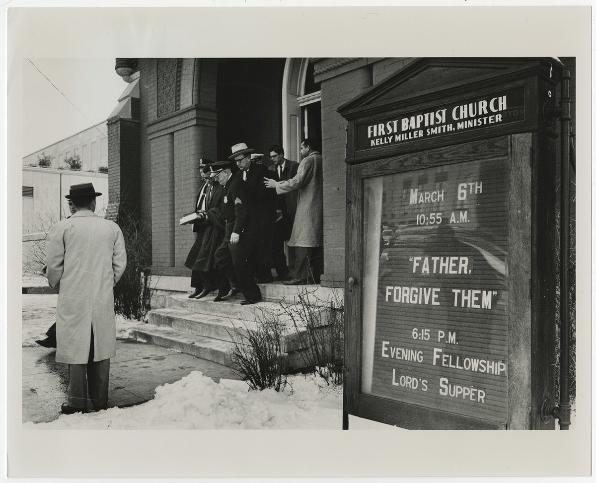 VanderbiltU's tweet photo. His work as a staff organizer for the Fellowship of Reconciliation alarmed members of VU's Board of Trust, and for his activism, Lawson was expelled in 1960.

The resulting turmoil sparked a national debate as it pitted pro-Lawson supporters against Chancellor Branscomb. https://t.co/LImPyhuWGM
