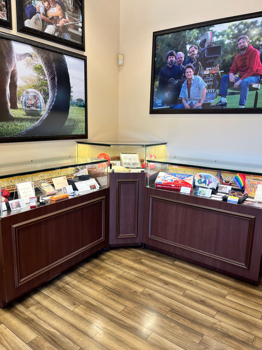 UniStudiosLot's tweet photo. We're celebrating #pridemonth by highlighting amazing projects celebrating LGBTQI+ filmmakers and stories! @nbcuniversal Archives is happy to display #props & #costume pieces from NBCUniversal films and television at the @unistudios guest relations lobby. #NBCUarchives #pride https://t.co/dPMGAkBaaW