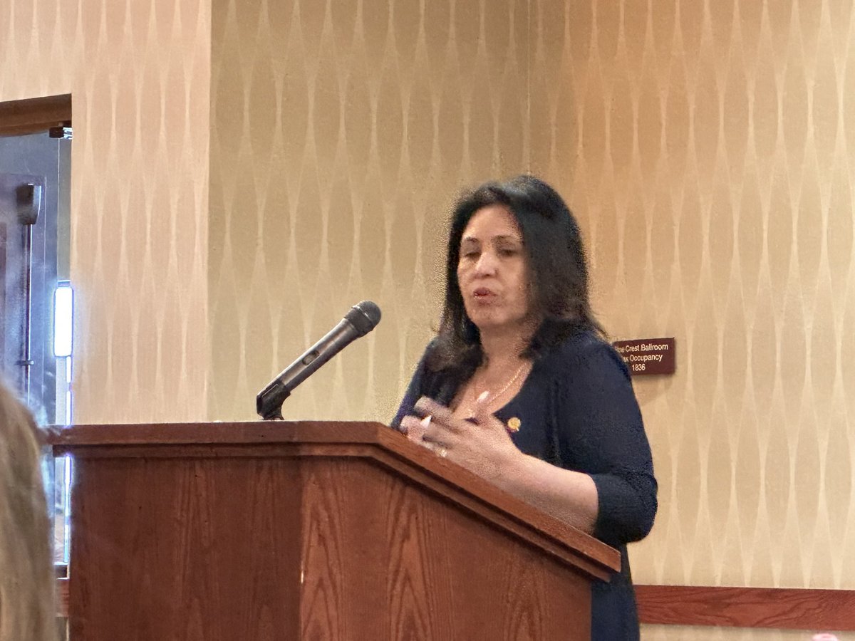 We have been privileged to have NAESP President Liza Caraballo-Suarez here with us for our conference. Huge appreciation to her for her attendance. #sdaesp